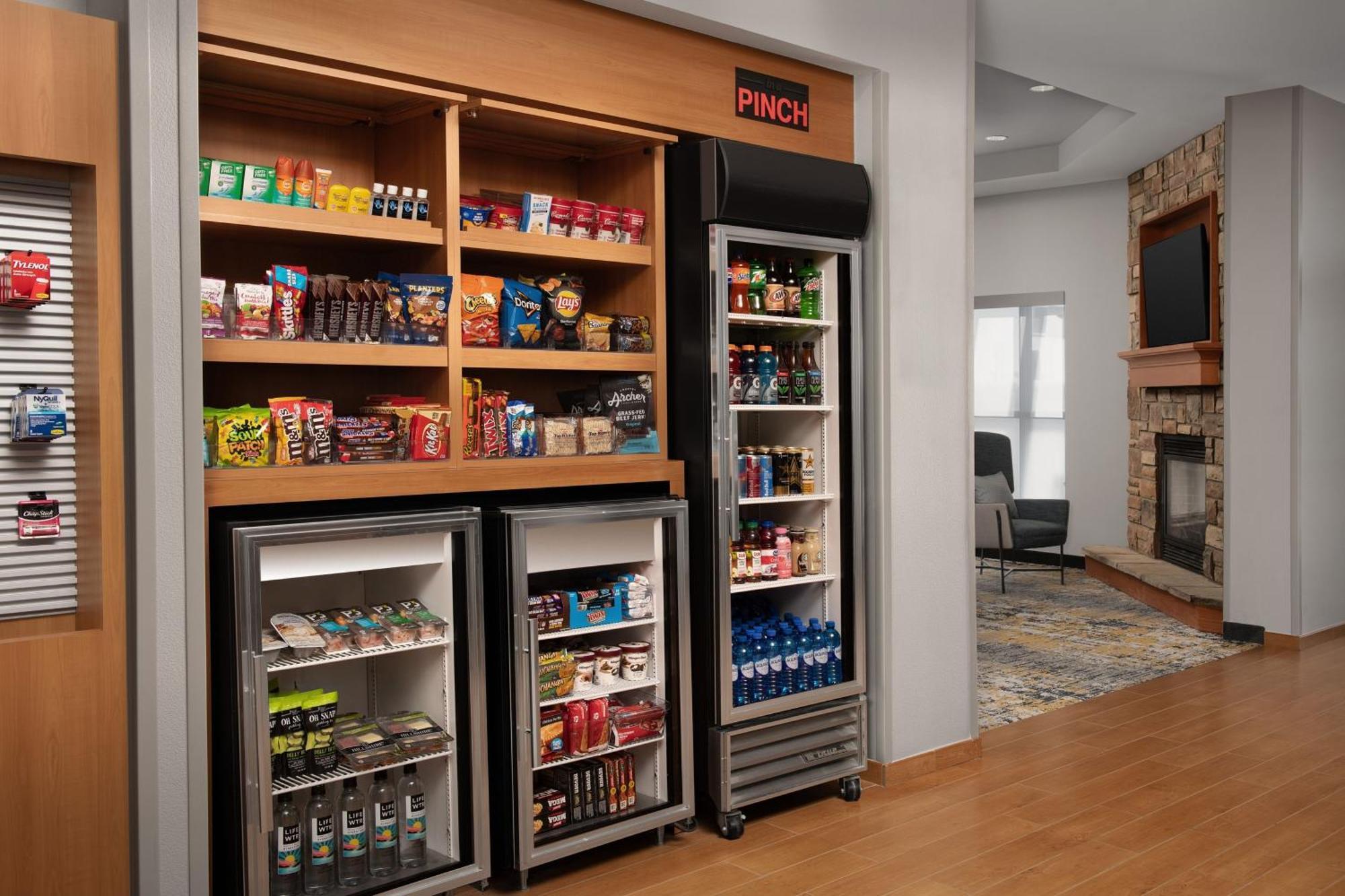 Towneplace Suites By Marriott Cheyenne Southwest/Downtown Area Eksteriør billede
